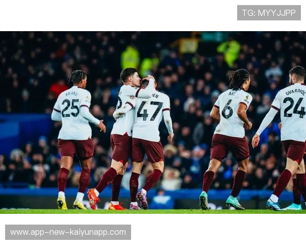 曼联新星闪耀，争四之路充满悬念